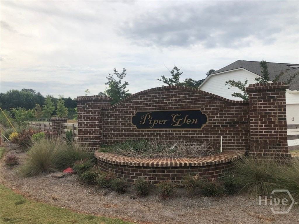 1109 Day Dr - Photo 2 of 32