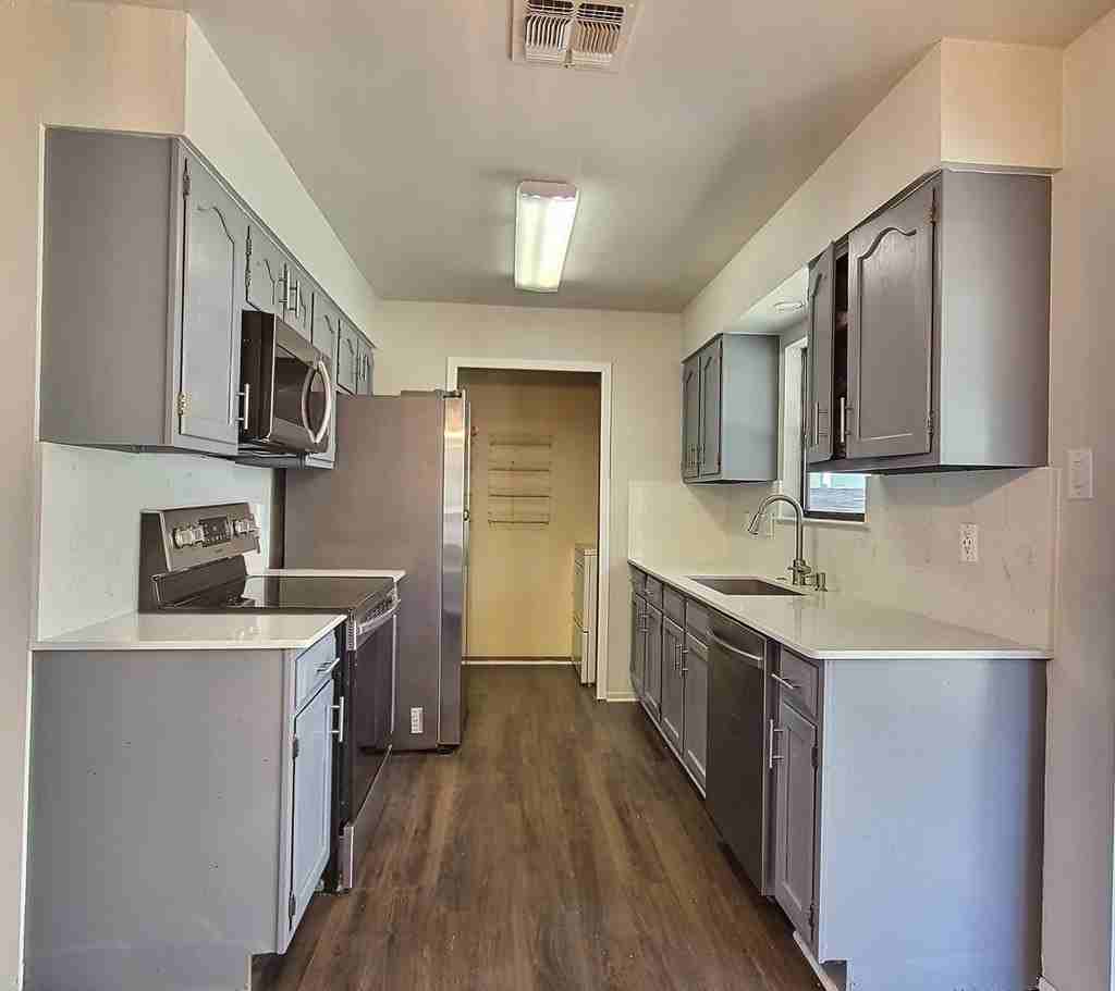 108 Quail Valley Dr - Photo 4 of 19