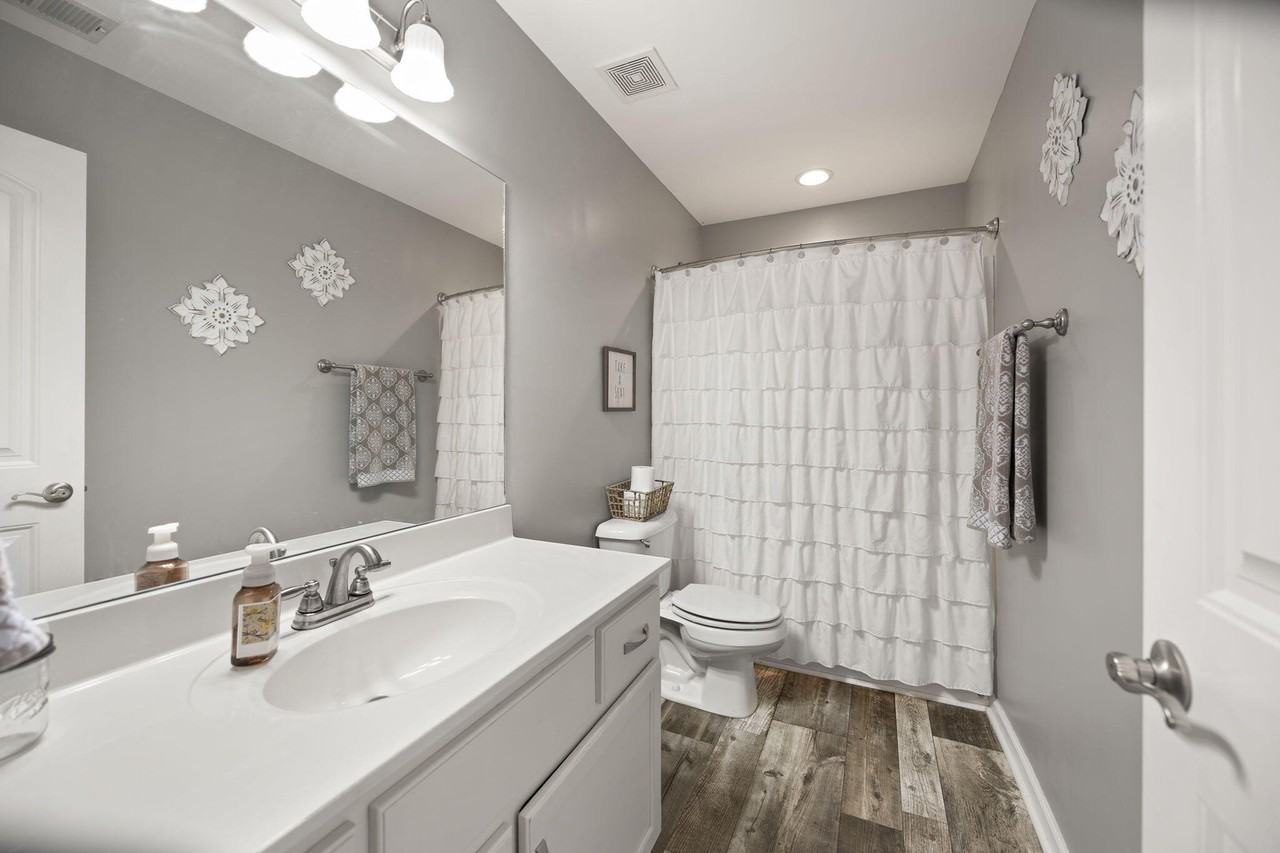 4097 Loblolly Ln - Photo 7 of 37