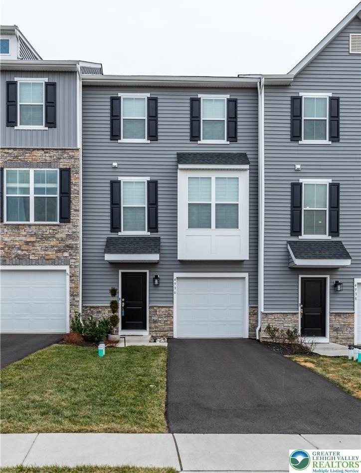 4936 Brookside Ct - Photo 2 of 36