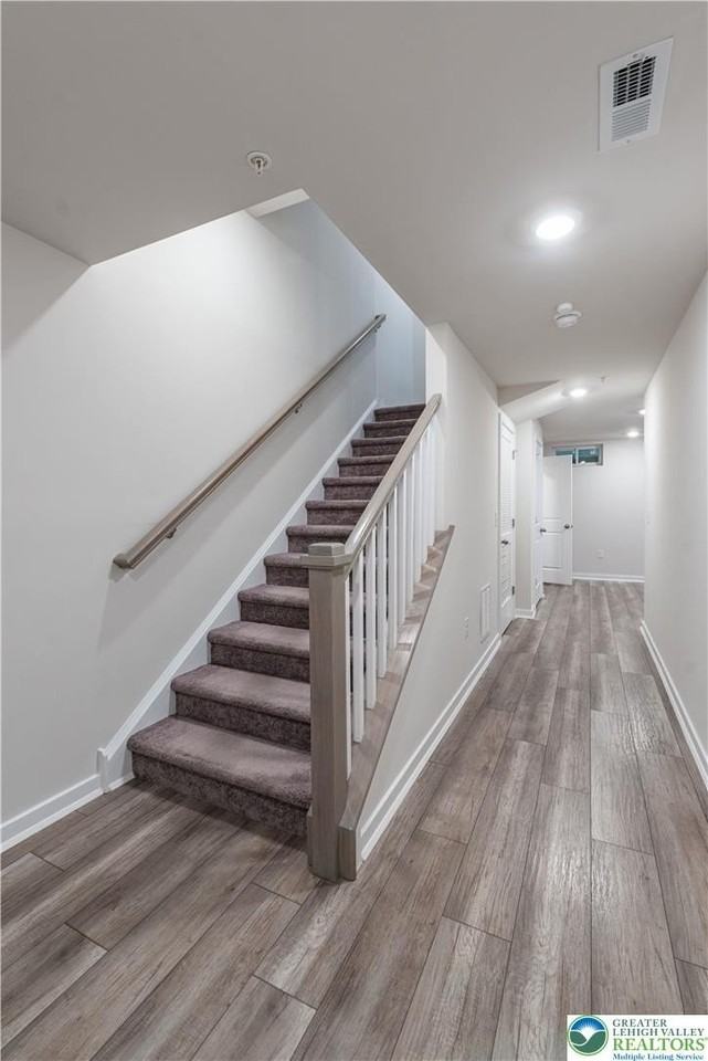 4936 Brookside Ct - Photo 4 of 36