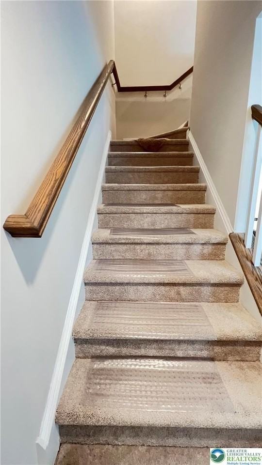 7509 Clayton Ave - Photo 4 of 23