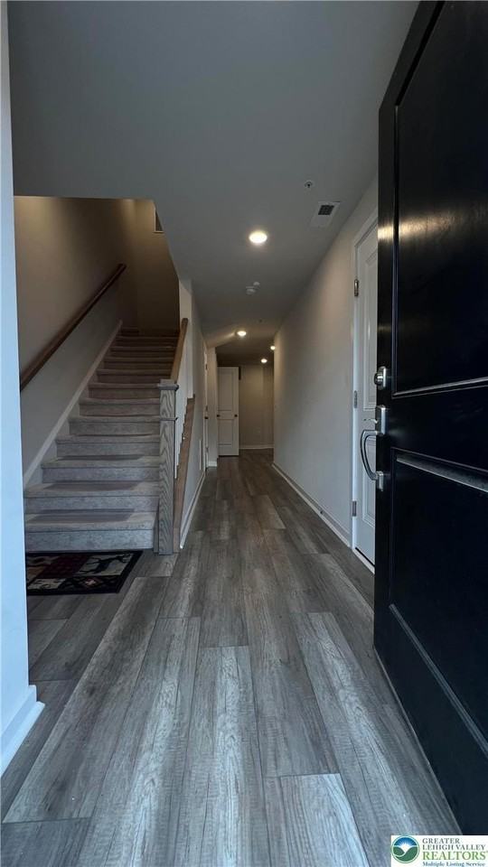 7509 Clayton Ave - Photo 5 of 23