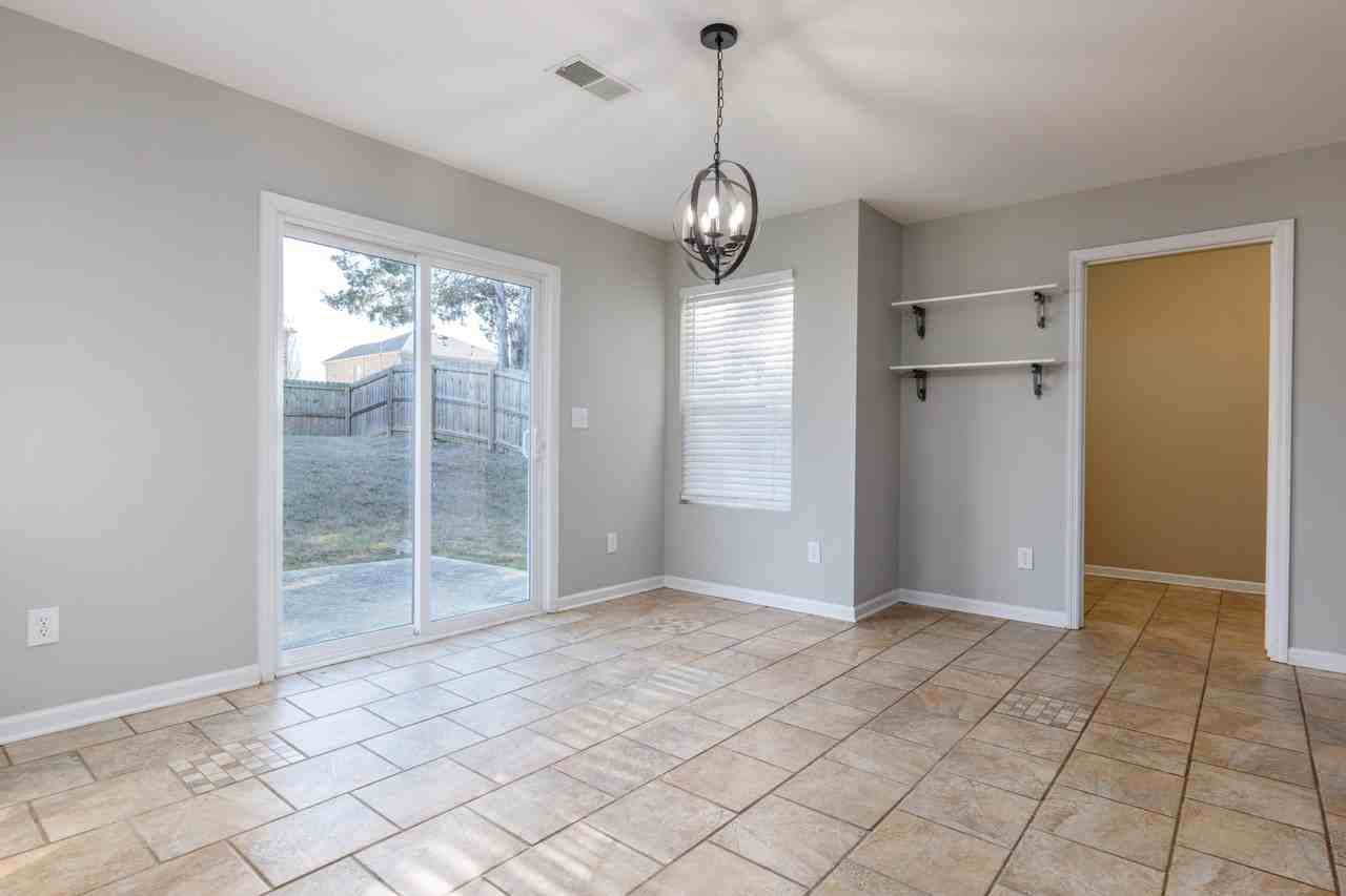 2415 Bell Manor Dr Sw #1 - Photo 6 of 33