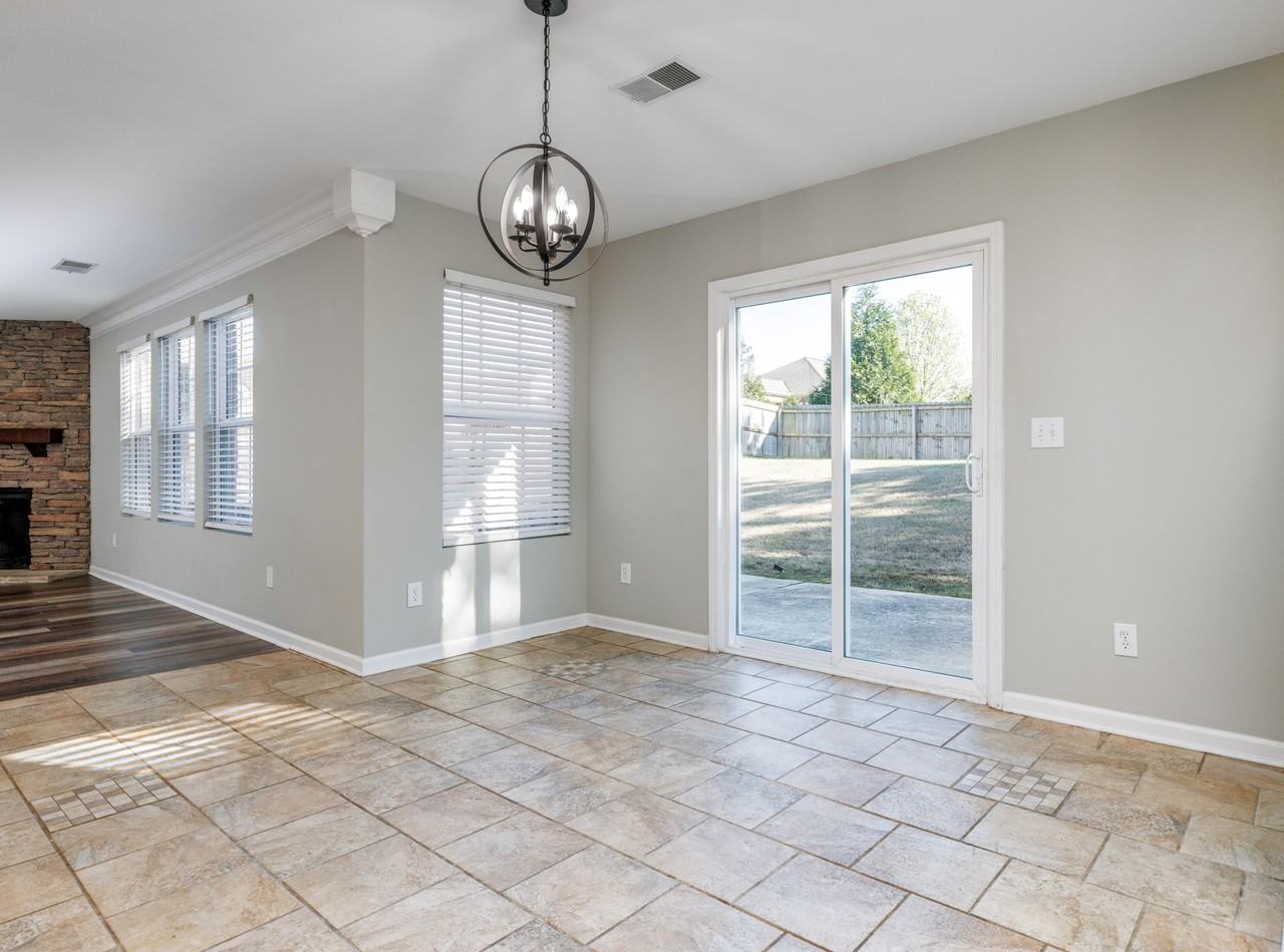 2415 Bell Manor Dr Sw #1 - Photo 7 of 33