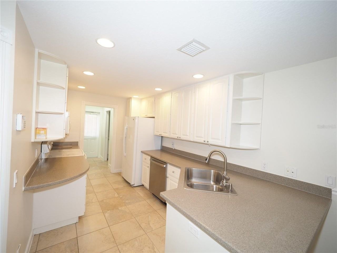 5973 Madrano Dr - Photo 7 of 42