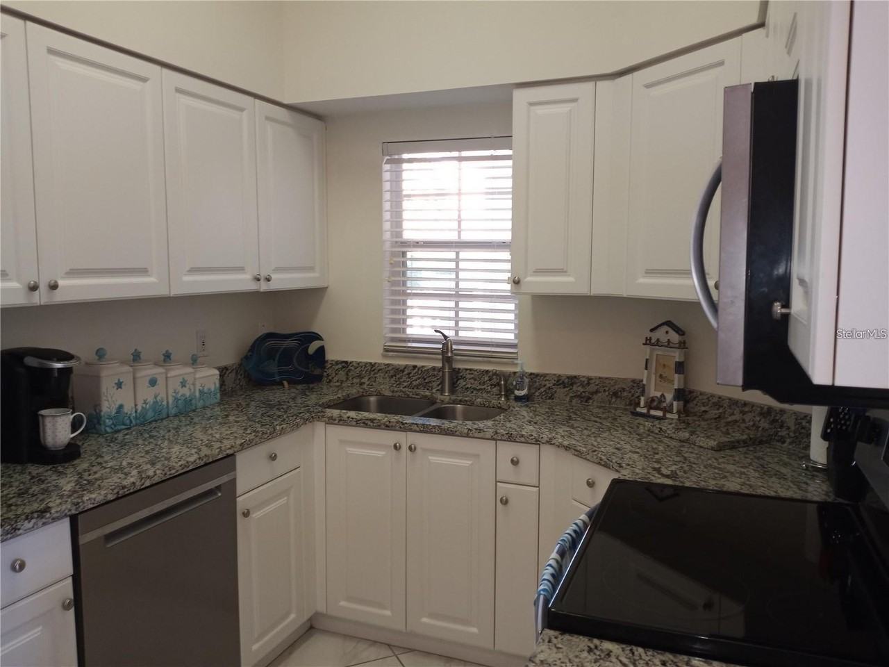 4216 Central Sarasota Pkwy #1325 - Photo 7 of 33