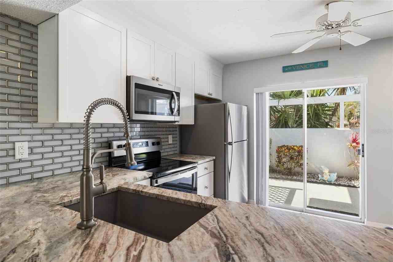 276 Cerromar Way S #60 - Photo 6 of 31