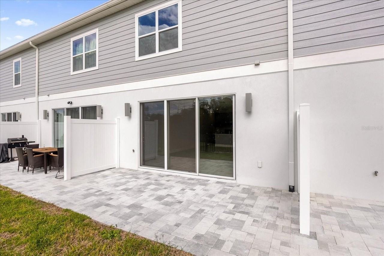 7838 Spectrum Dr - Photo 3 of 27