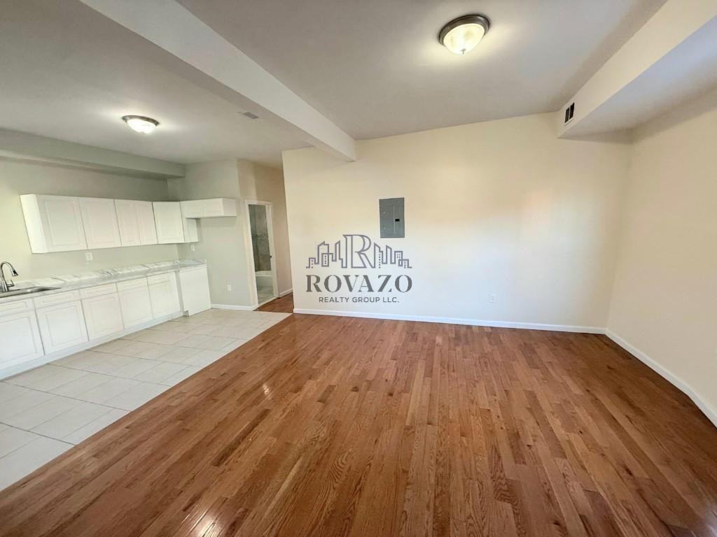 826 South 15th Street #3R - Photo 4 of 9