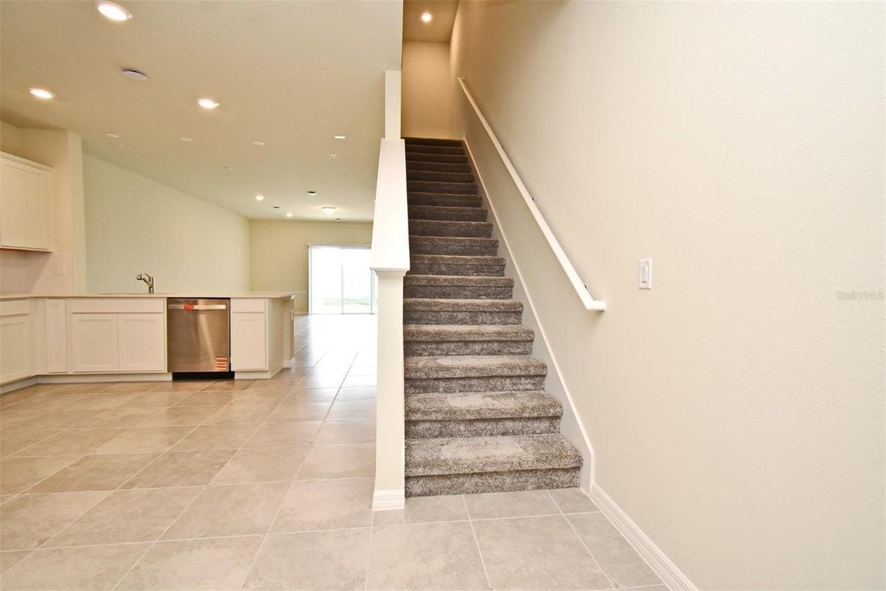 3159 Emerald Acres Ln - Photo 5 of 50