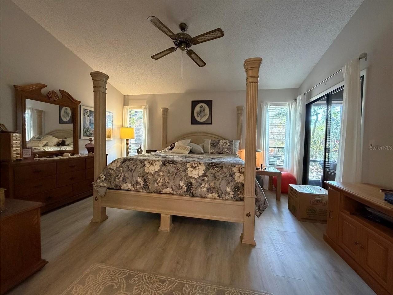 411 Newton Pl - Photo 7 of 17