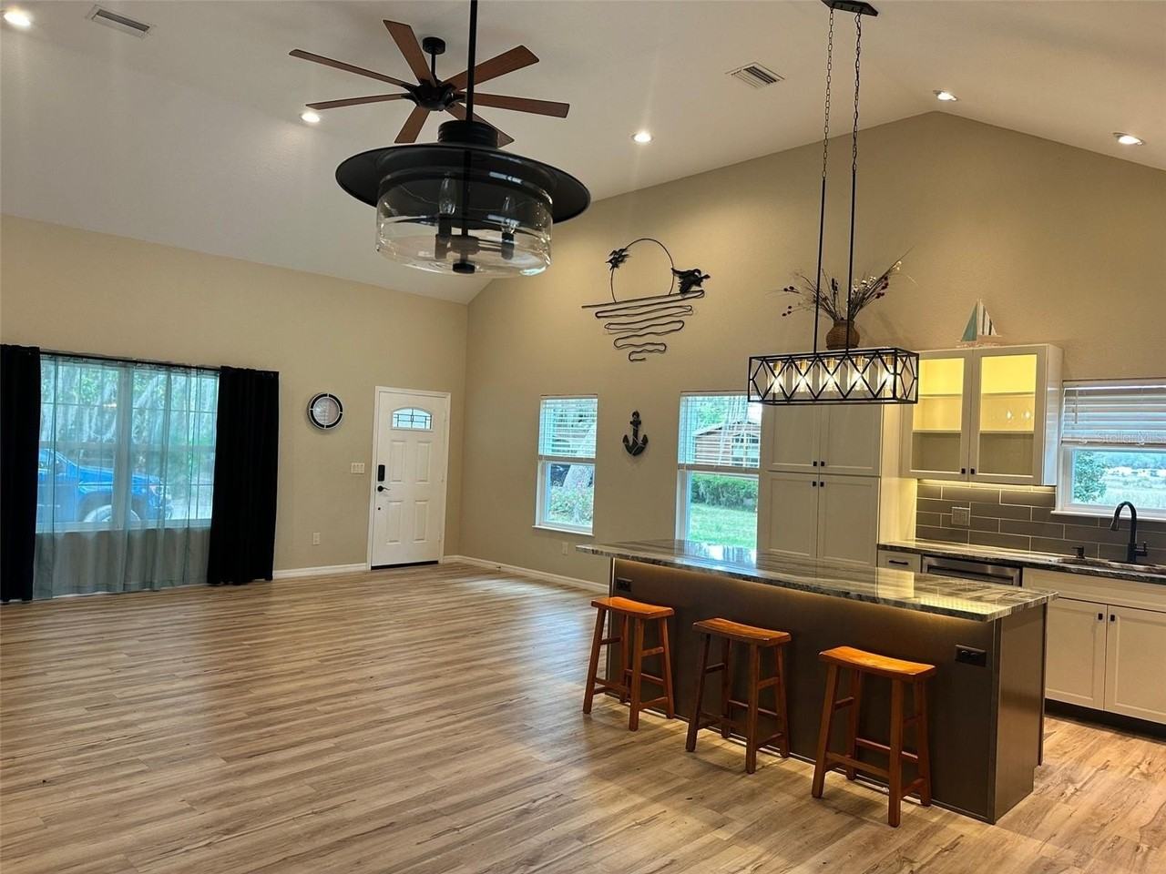 24876 Ne 135th Ln - Photo 2 of 24