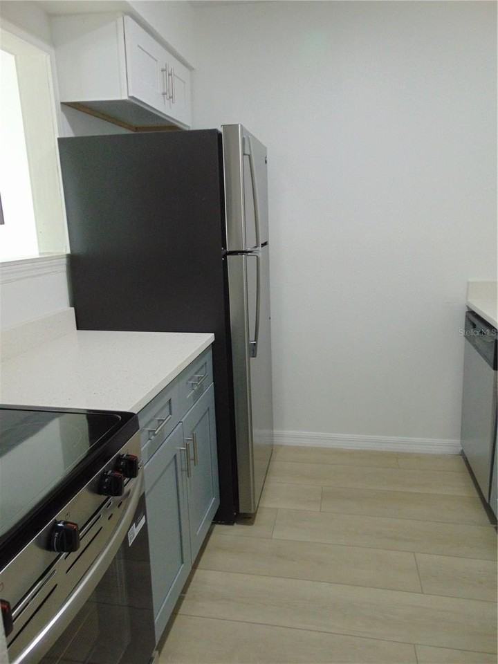 9119 Tudor Dr #E102 - Photo 3 of 11