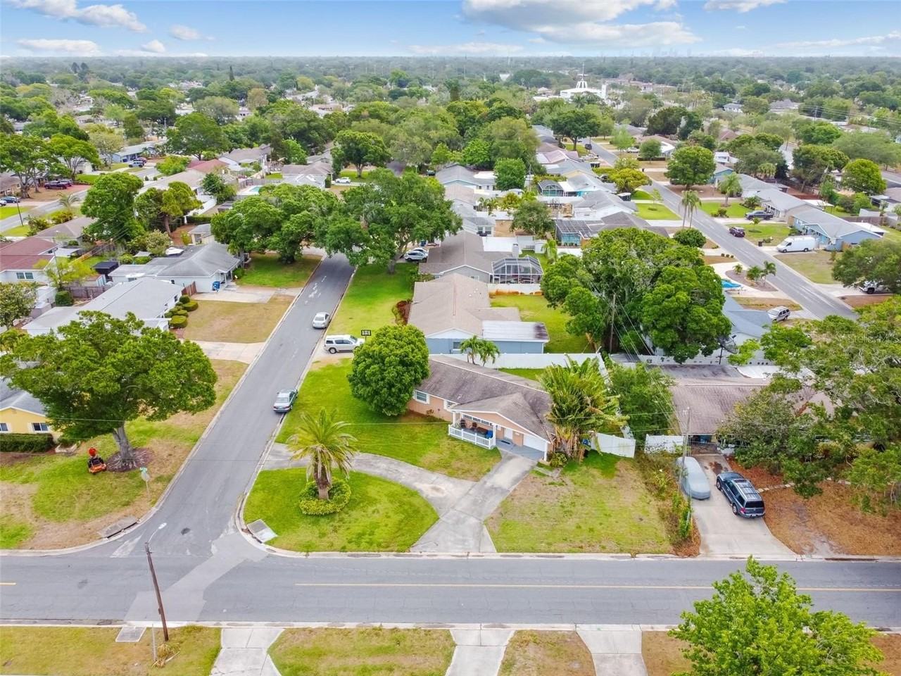 2331 64th St N - Photo 7 of 50