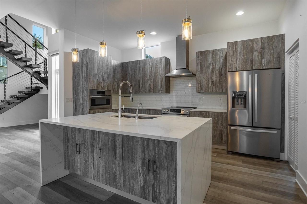 2700 N Myrtle Ave - Photo 6 of 49