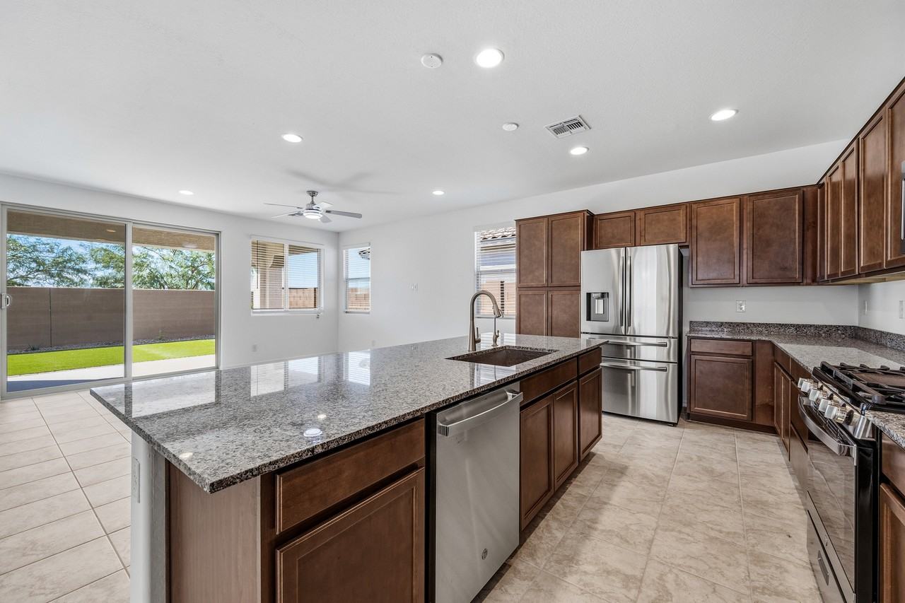 14755 West Soft Wind Drive - Photo 7 of 28