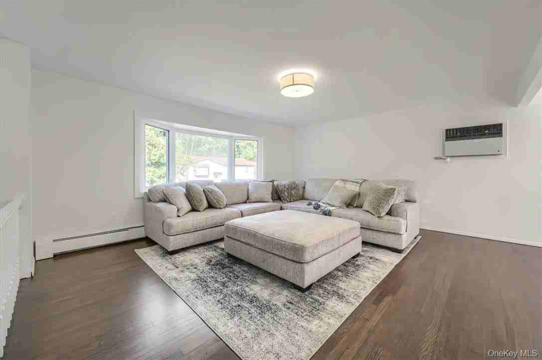 31 Gleason Dr - Photo 5 of 46