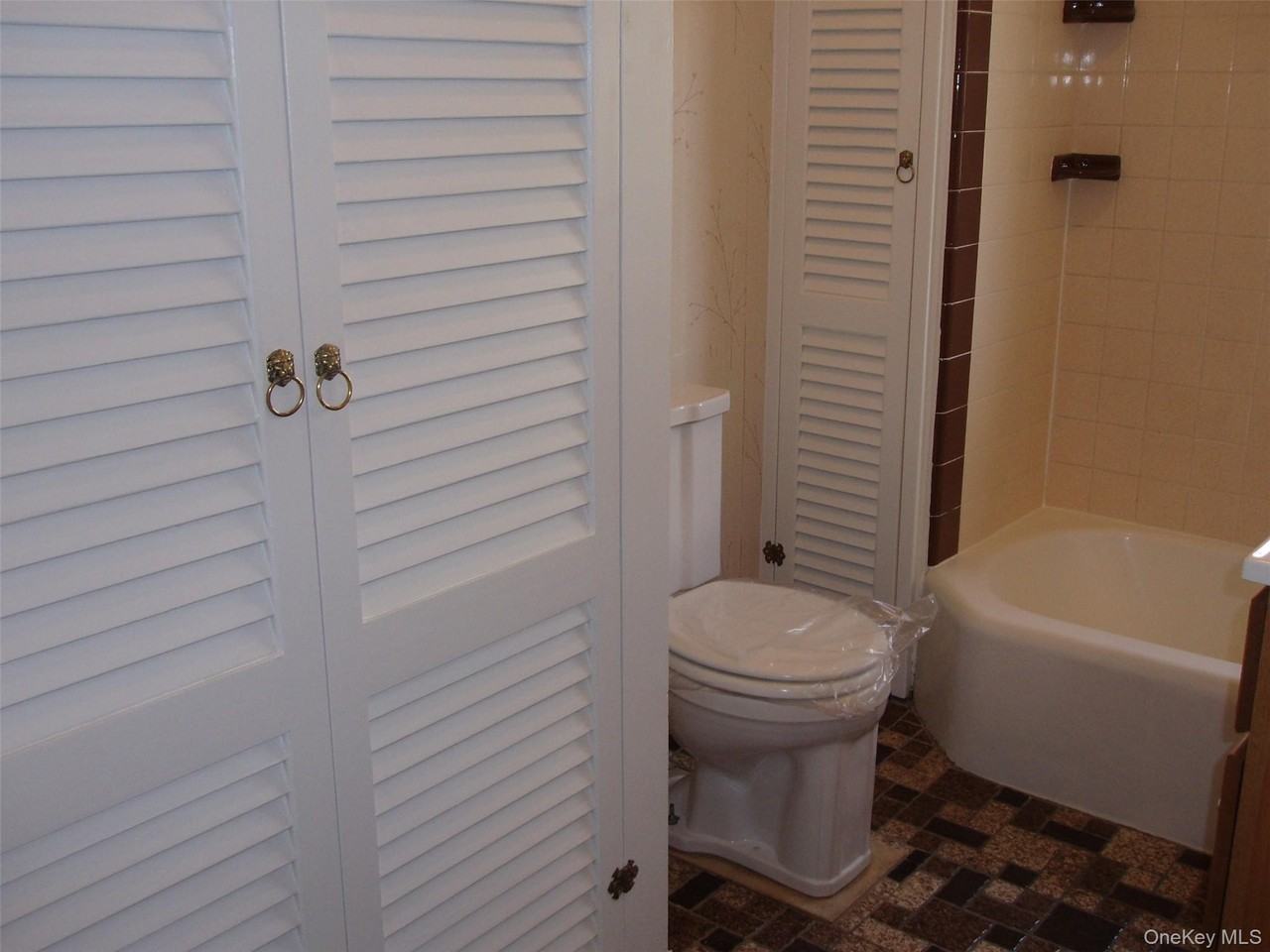 953 Ripley Ln - Photo 6 of 17