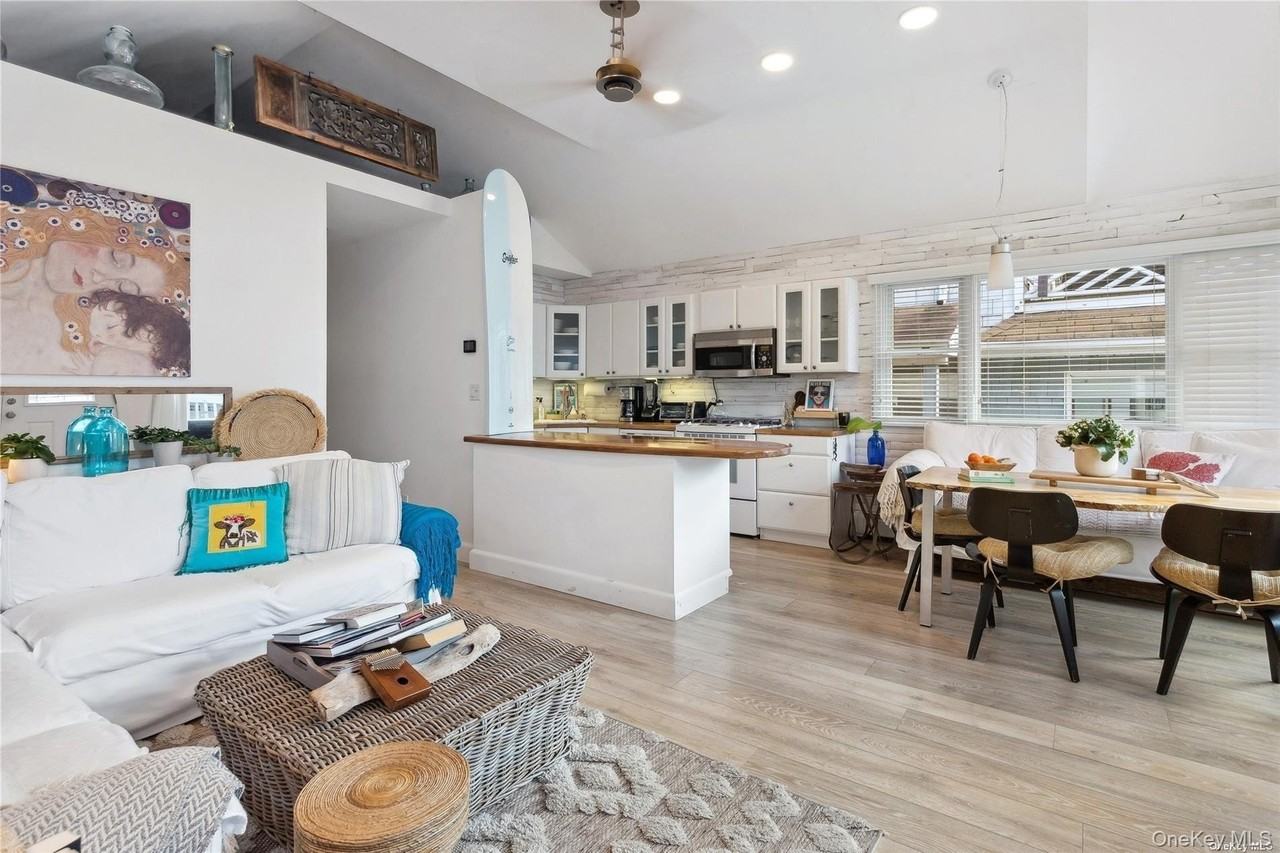 26 Illinois Ave - Photo 4 of 27