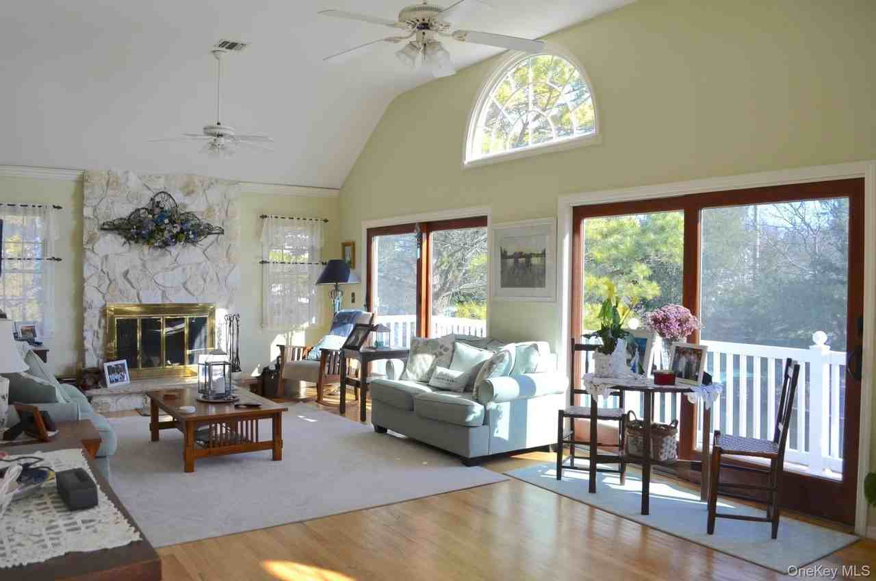 16 Grant Blvd - Photo 3 of 10