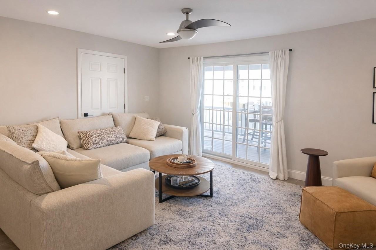 45 Maryland Ave - Photo 3 of 9