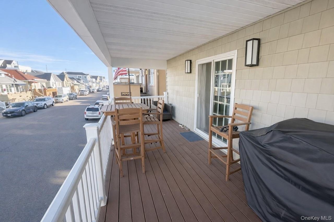 45 Maryland Ave - Photo 7 of 9