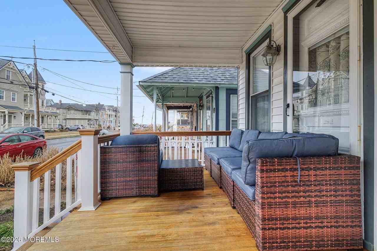 26 Heck Ave - Photo 6 of 42