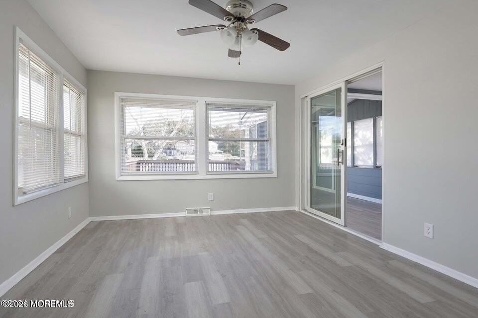 1423 Holmes Ave - Photo 4 of 16