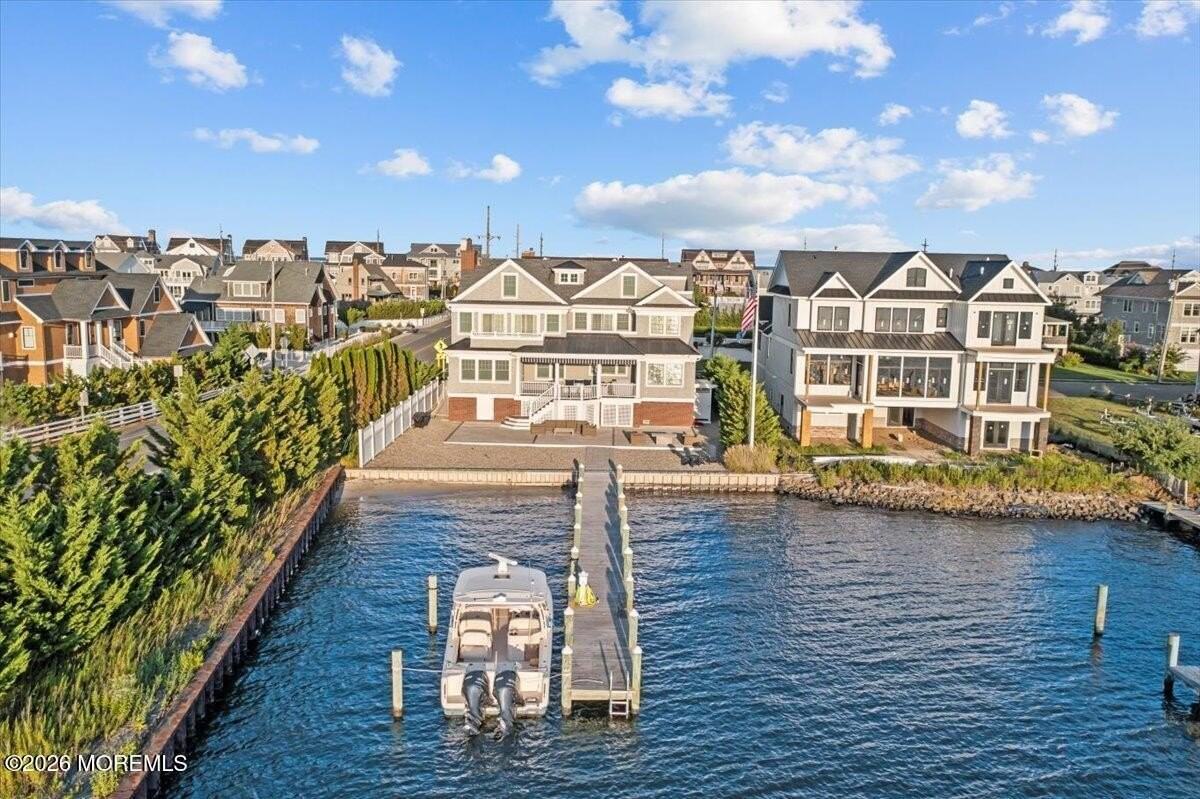 1200 Bay Ave - Photo 3 of 45