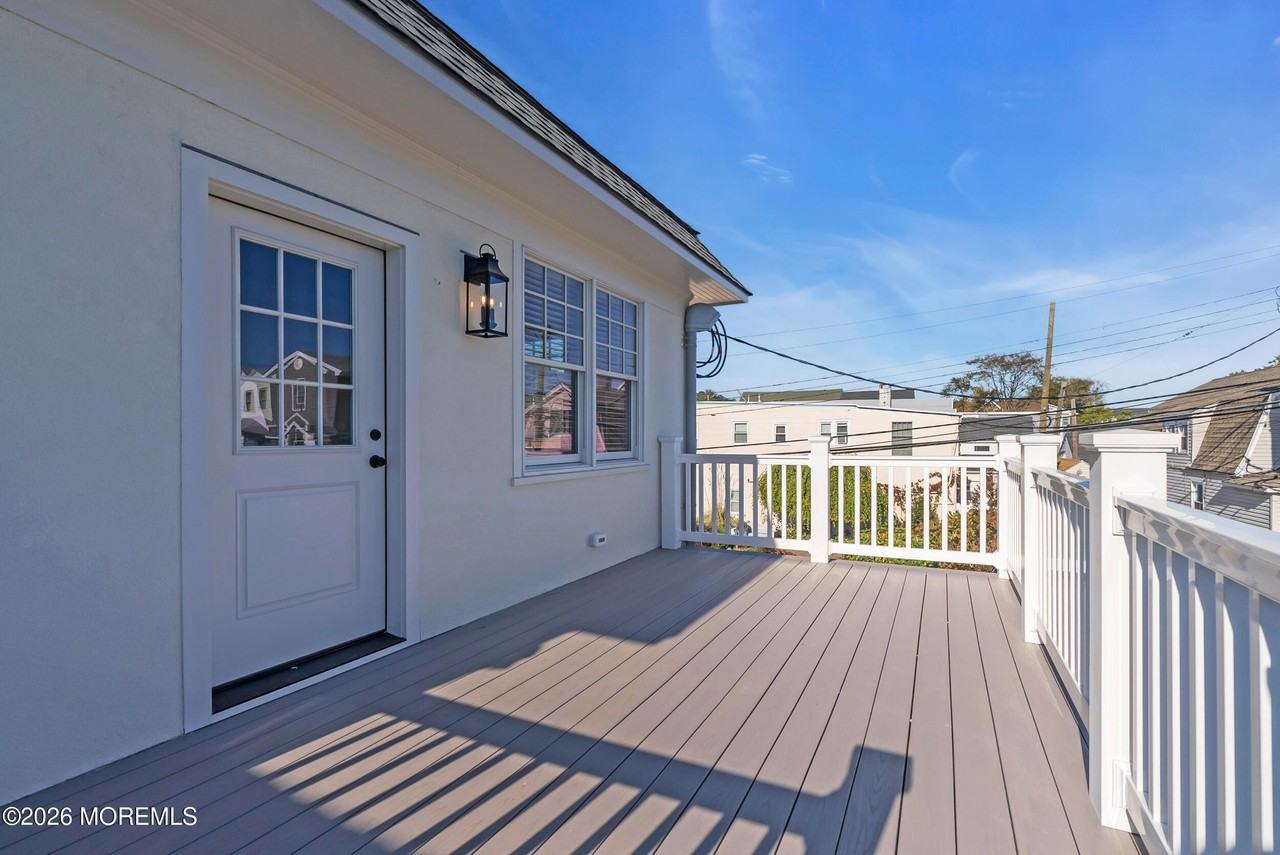 132 Bay Ave Unit 1stfloor - Photo 7 of 20