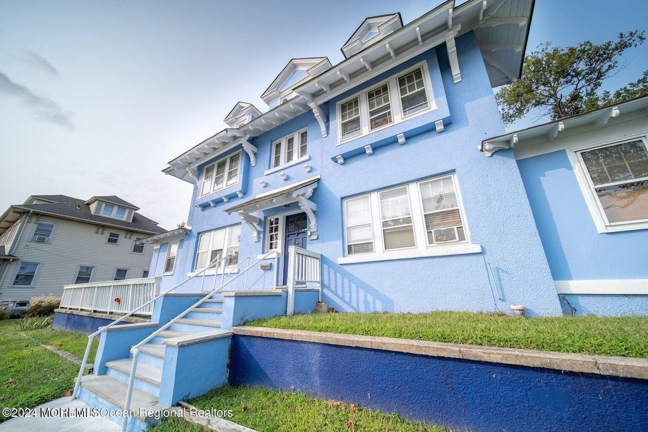 501 Sunset Ave Apt 4 - Photo 2 of 11