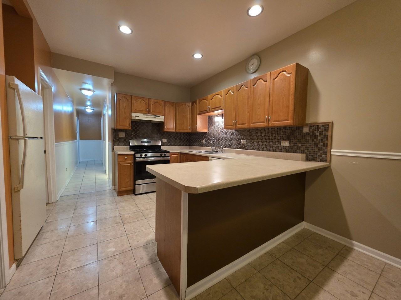 6739 S Merrill Ave Apt 1n - Photo 7 of 16