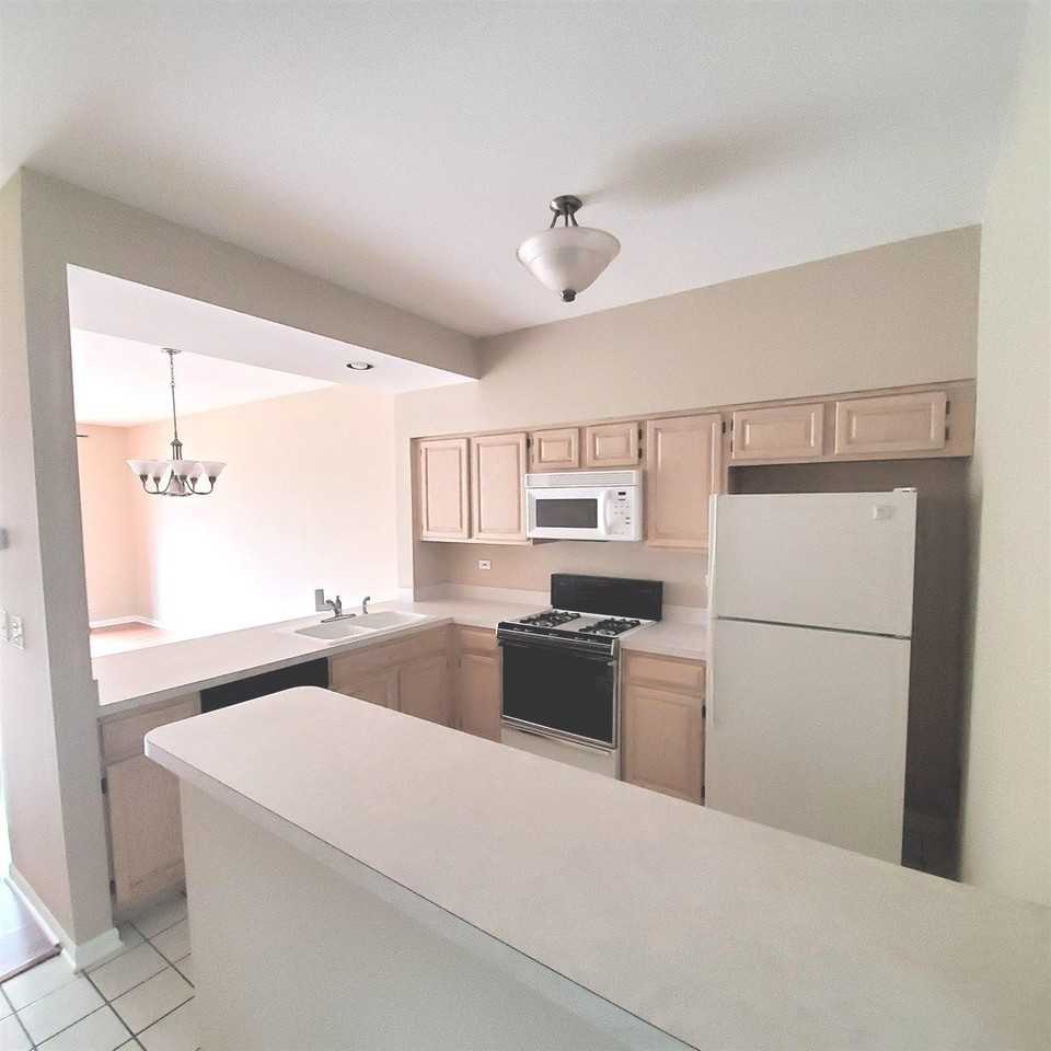 147 Polaris Dr - Photo 4 of 19