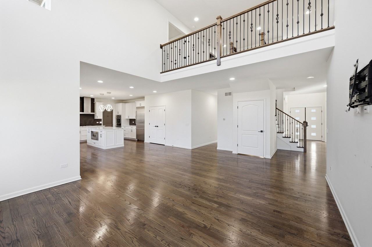 4530 Fairfax Ave - Photo 2 of 23