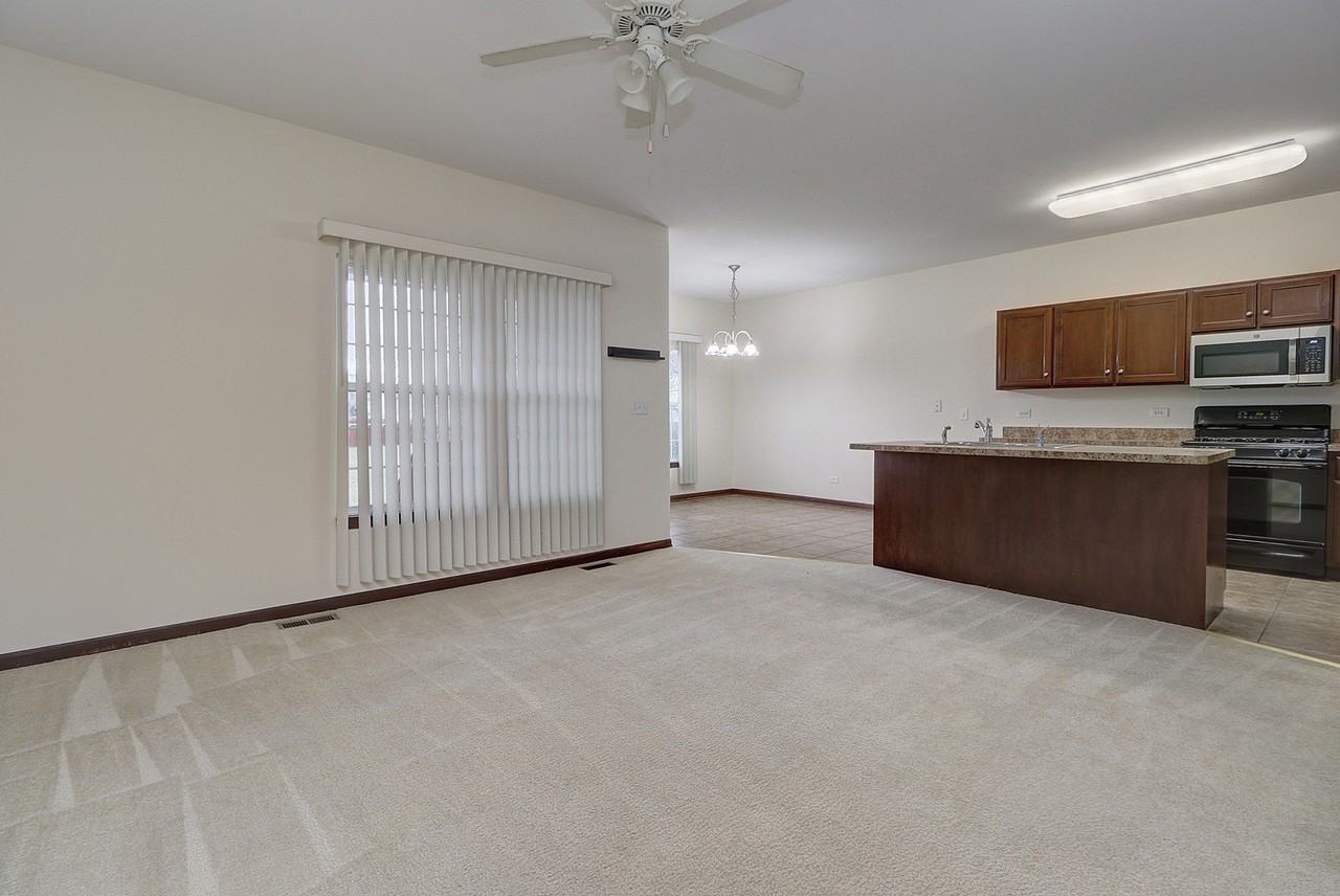 23055 Ironwood Dr - Photo 3 of 28