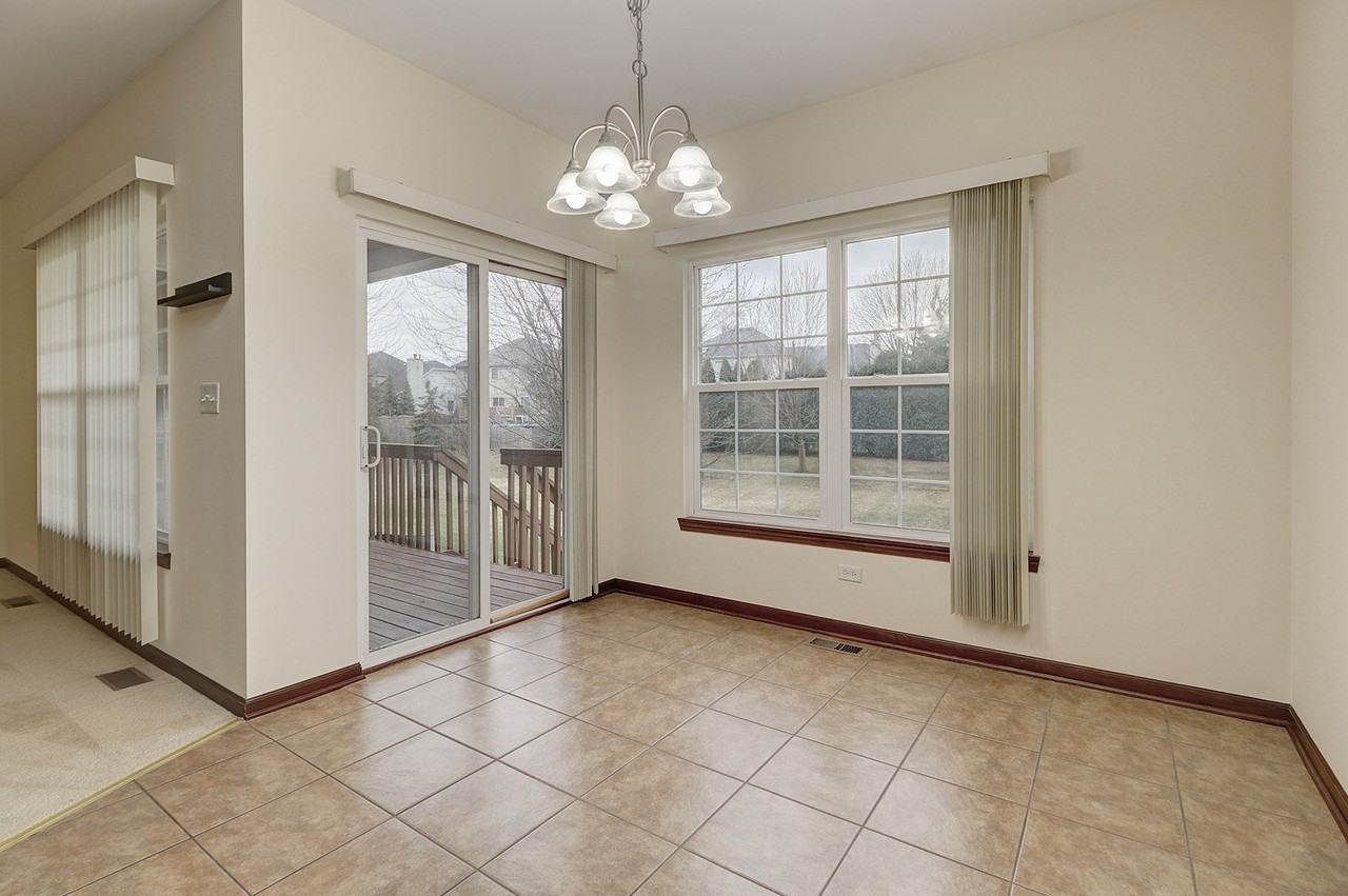 23055 Ironwood Dr - Photo 7 of 28