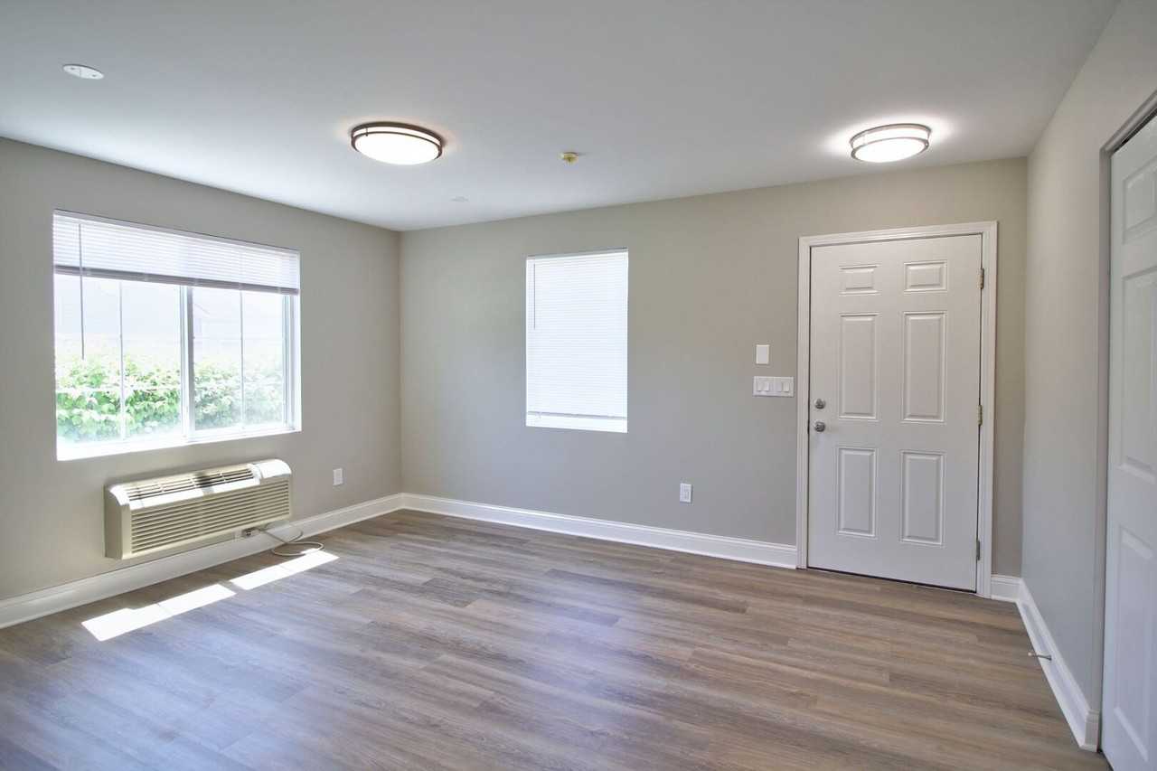 226 Bertram Dr Unit A - Photo 3 of 16