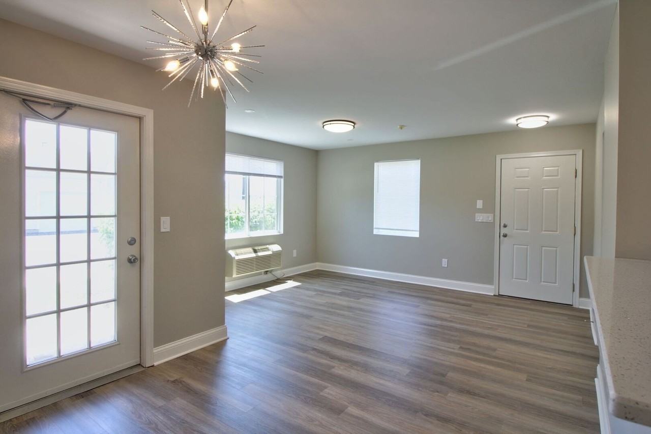 226 Bertram Dr Unit A - Photo 6 of 16