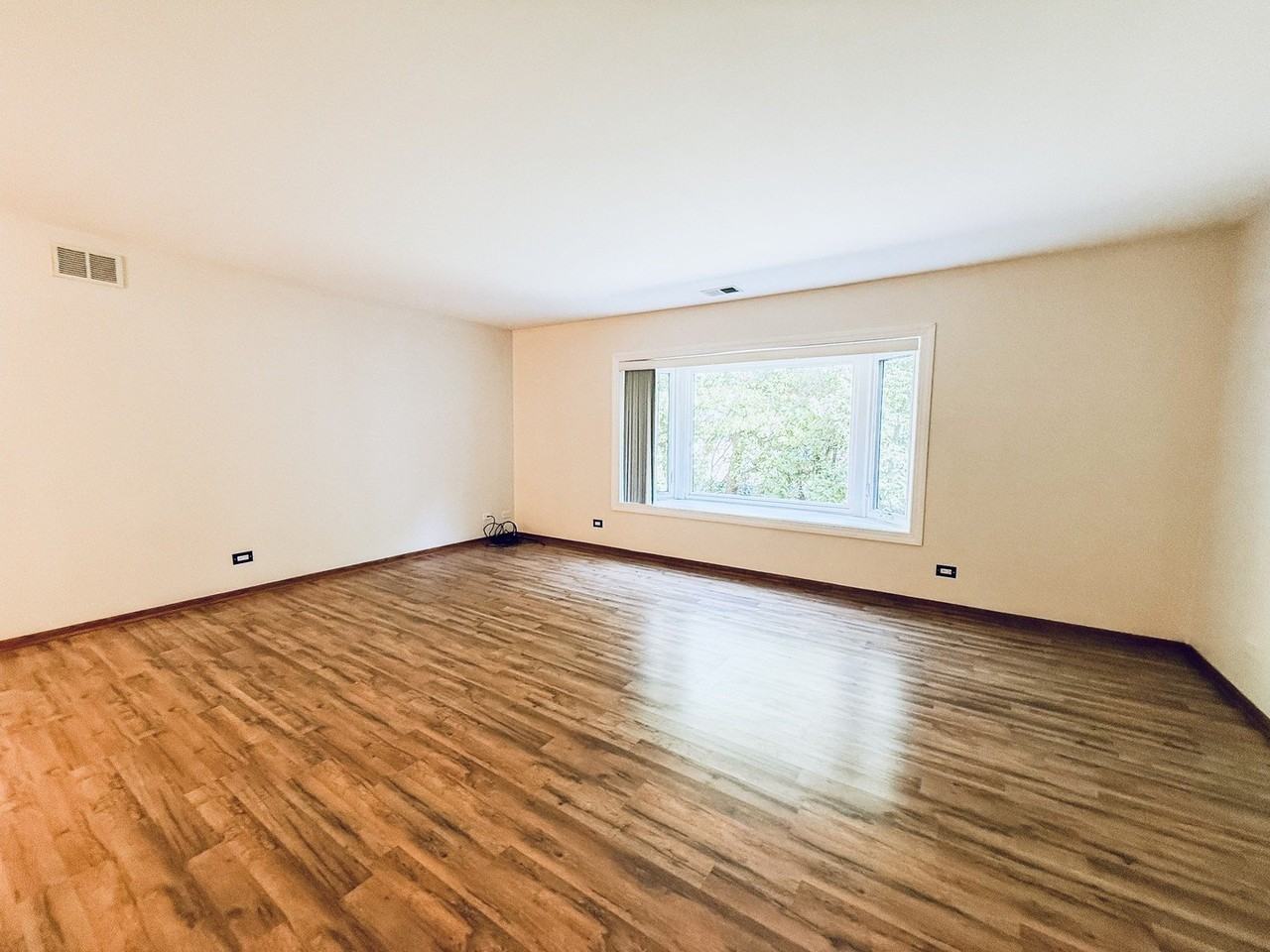 1501 N Milwaukee Ave Apt 3a - Photo 2 of 10