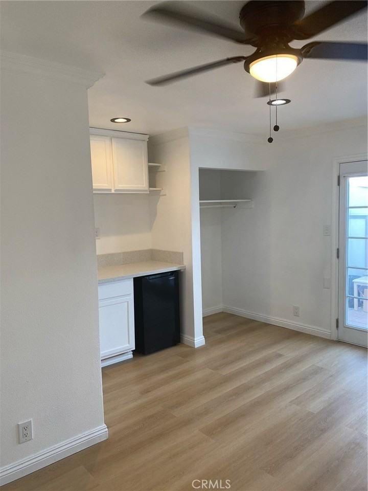 7958 Hershey St - Photo 2 of 9