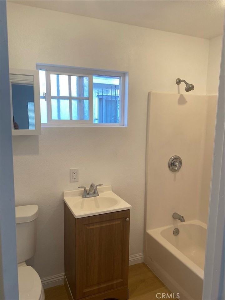 7958 Hershey St - Photo 6 of 9