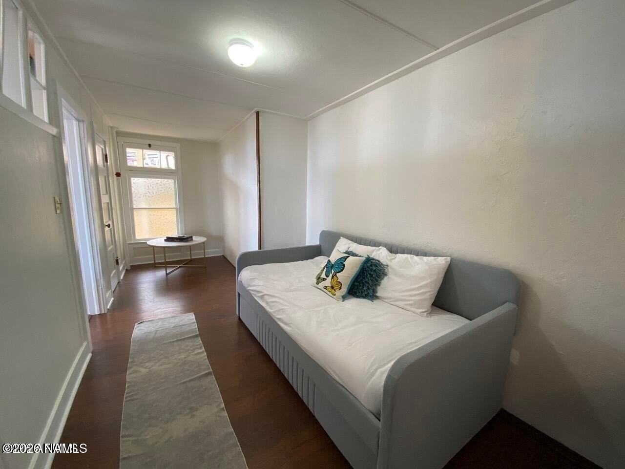 715 Clark St - Photo 7 of 14