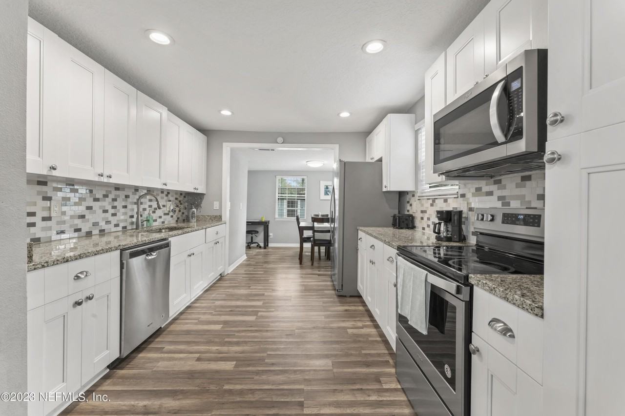 1905 Niblick Dr - Photo 4 of 26