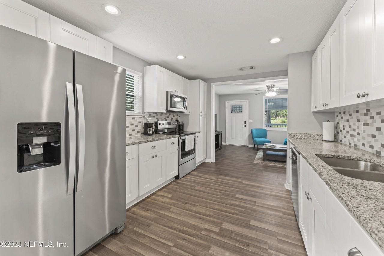 1905 Niblick Dr - Photo 6 of 26