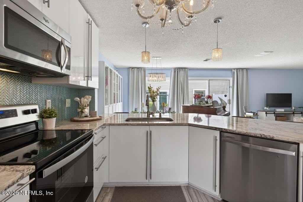 805 Old Bridge Rd #2 - Photo 7 of 43