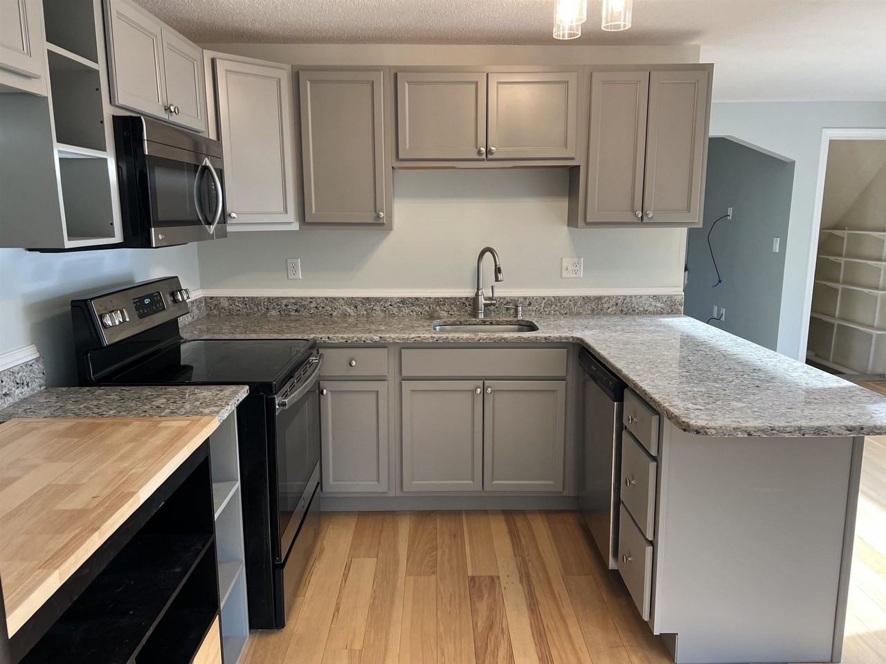 81 Sentry Way - Photo 2 of 16