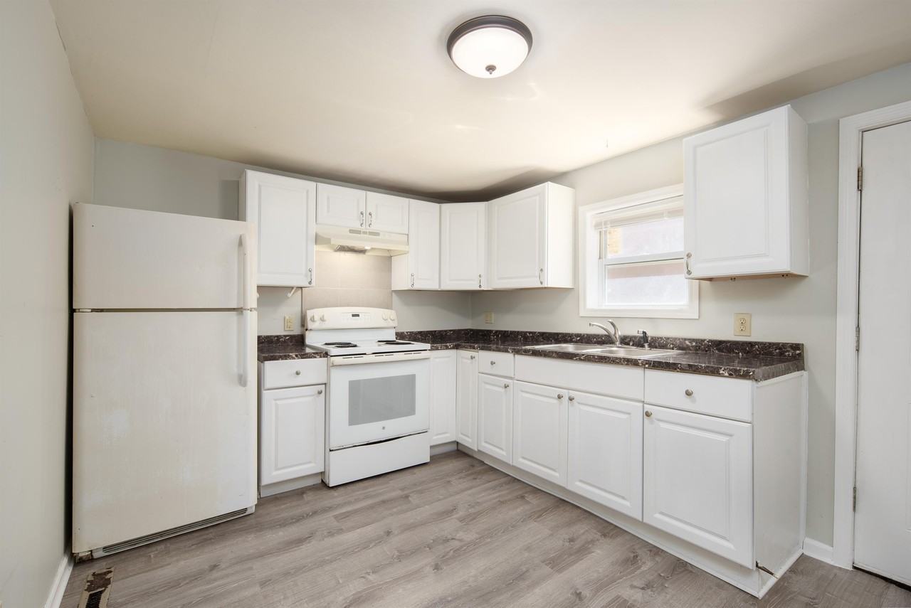 114 Ida St #1 - Photo 3 of 24