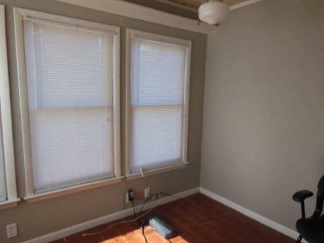 806 University Ave - Photo 4 of 15