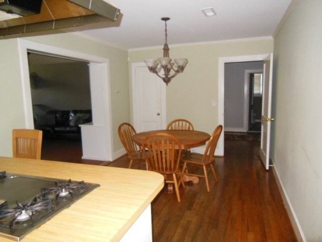 806 University Ave - Photo 7 of 15